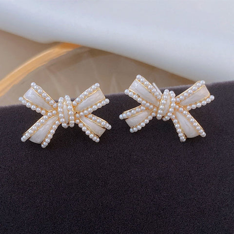 Bow & Pearl-Style Jewelry
