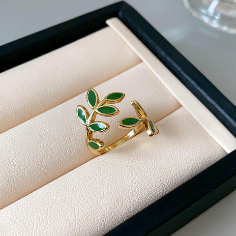 Botanical Leaf Open Ring