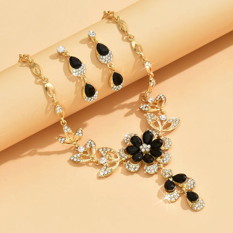 Floral Teardrop Necklace & Earring Set