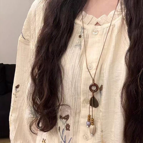 Vintage Leaf Tassel Necklace