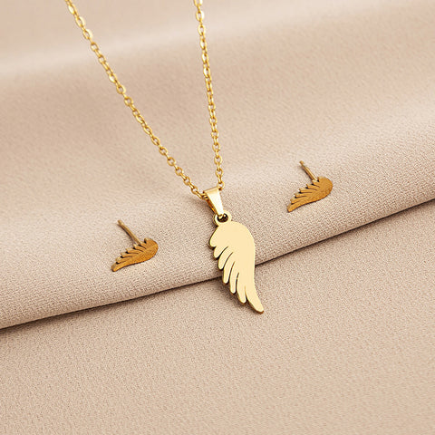 Symbolic Pendant Jewelry Styles