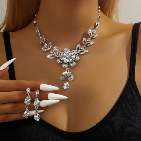 Floral Teardrop Necklace & Earring Set